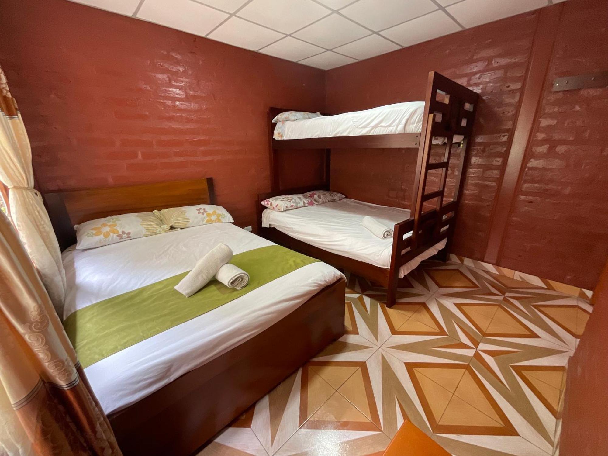 Playita Salomon Hotel Baños Kültér fotó